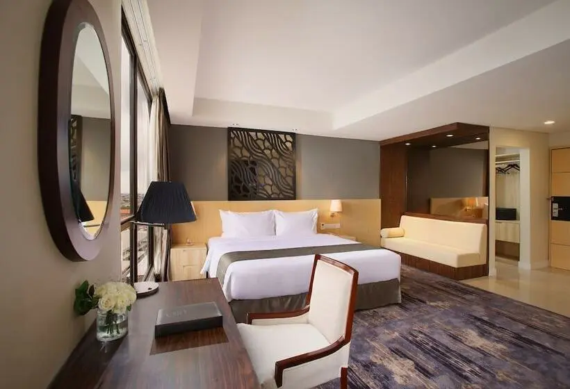 Quarto Deluxe, Grandhika Hotel Semarang