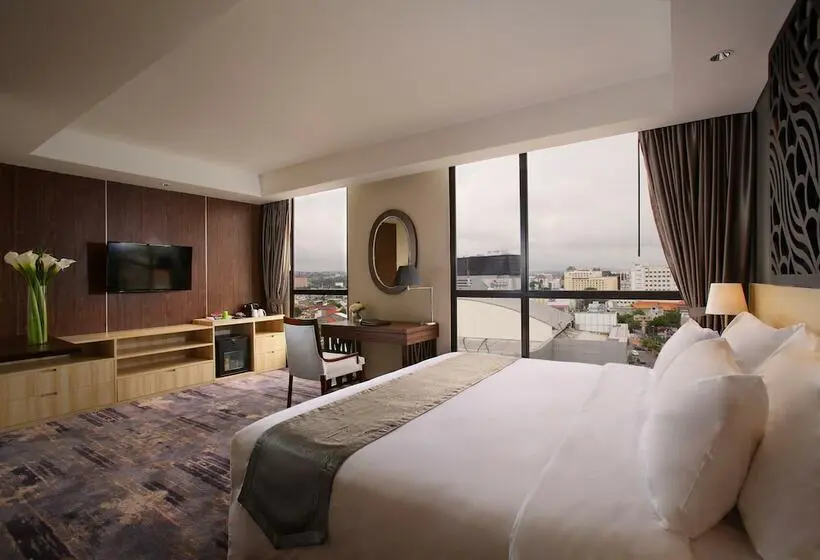 Quarto Deluxe, Grandhika Hotel Semarang