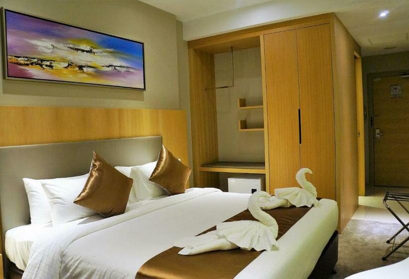 غرفة ديلوكس سرير كينج, Greens Hotel & Suites