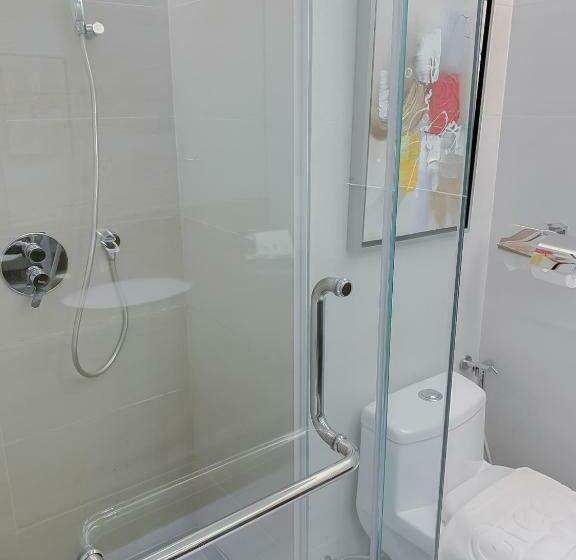 غرفة قياسية, Greens Hotel & Suites