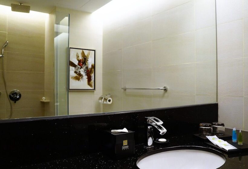 חדר סטנדרט, Greens Hotel & Suites