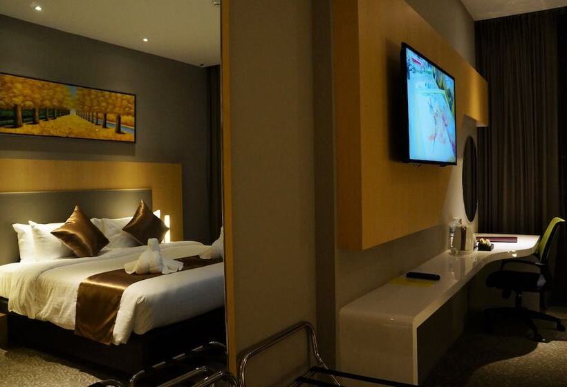 디럭스 룸, Greens Hotel & Suites