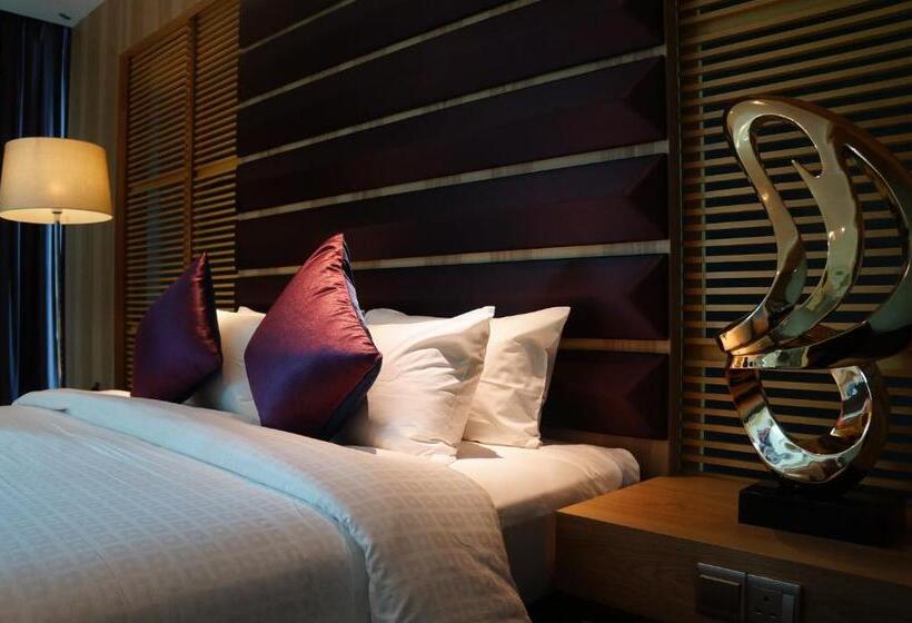 이그제큐티브 룸, Greens Hotel & Suites