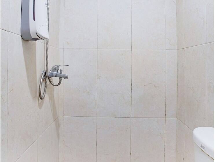 Habitació Estàndard, Reddoorz @  Arimbi Dewi Sartika Baru