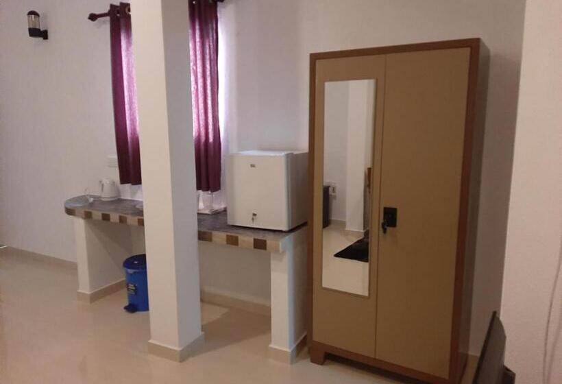 家庭间, Sea Breeze Guest House