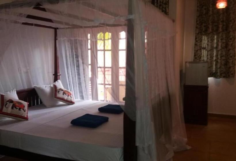 标准三人间, Sea Breeze Guest House