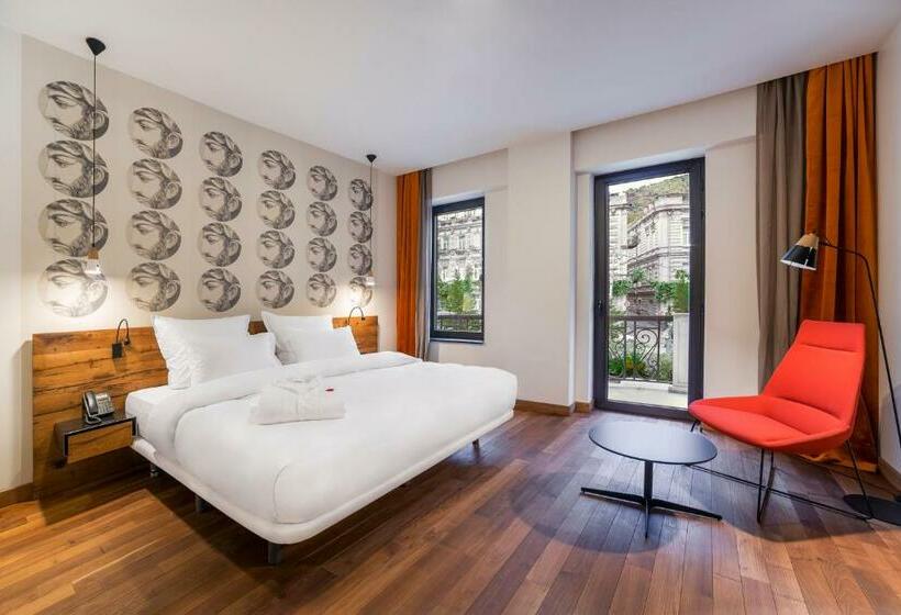 اتاق استاندارد, Shota@rustaveli Boutique