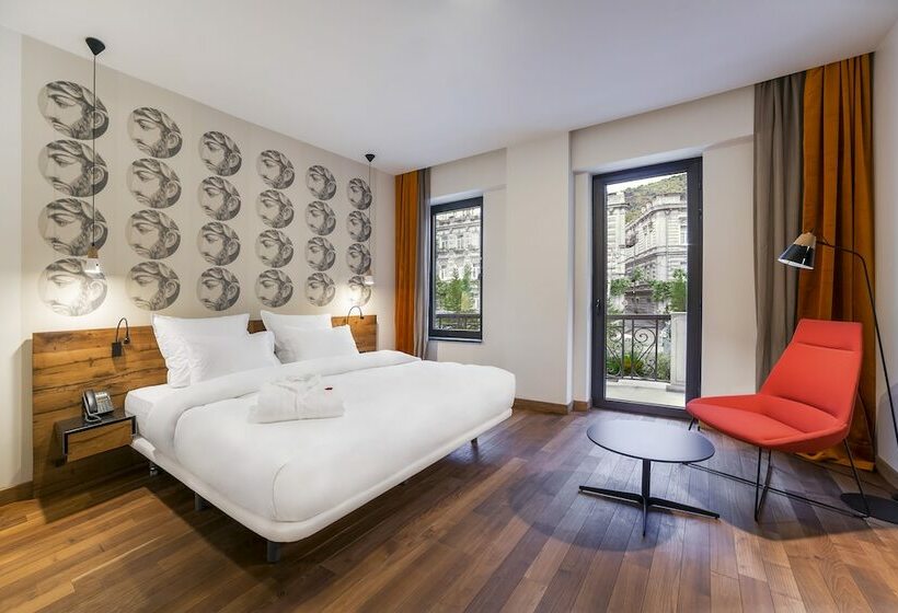 اتاق استاندارد, Shota@rustaveli Boutique