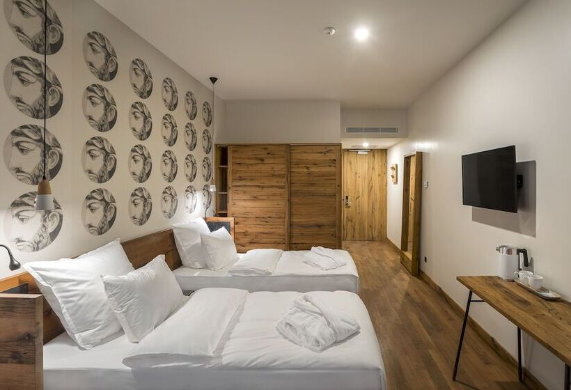 اتاق استاندارد, Shota@rustaveli Boutique