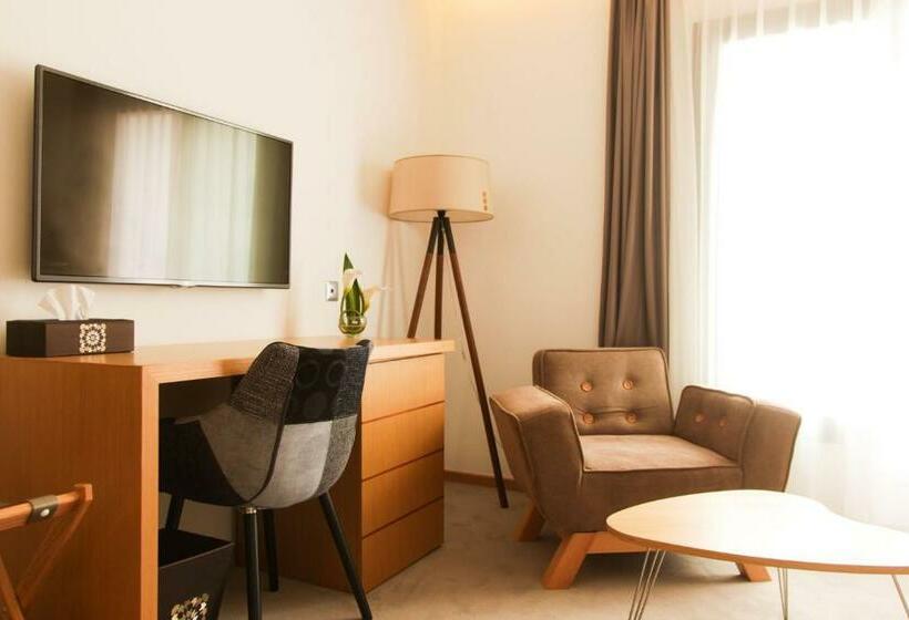 Номер Стандарт, Smarts