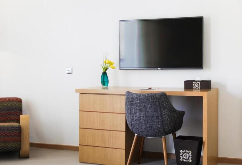 Номер Superior, Smarts