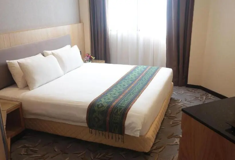 اتاق سوپریور با تخت بزرگ, Imperial Riverbank Hotel Kuching