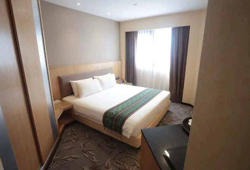اتاق سوپریور با تخت بزرگ, Imperial Riverbank Hotel Kuching