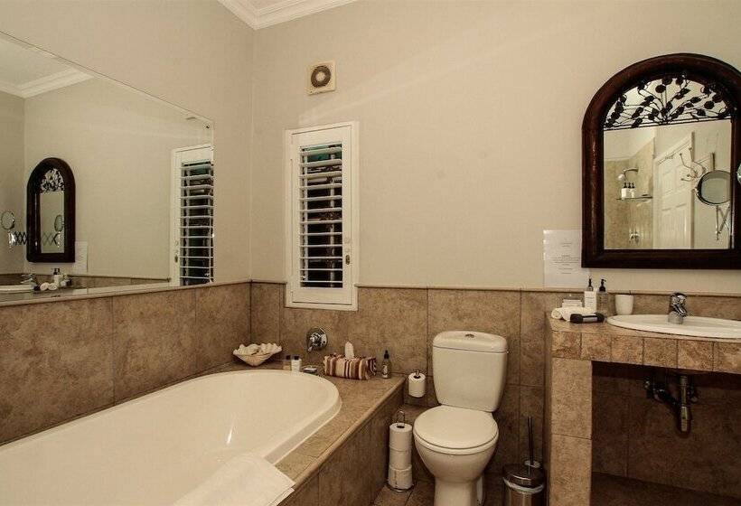 スタンダードルーム, Sandals Guest House