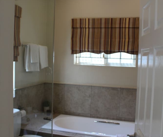 スタンダードルーム, Sandals Guest House