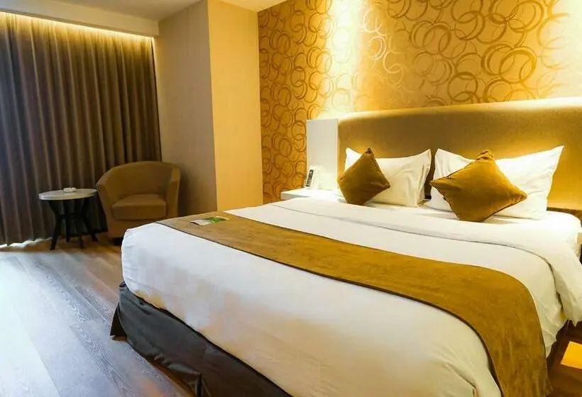اتاق لوکس, Platinum Adisucipto Hotel & Conference Center