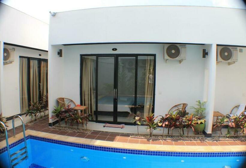 デラックスルーム, Sofinny Motel