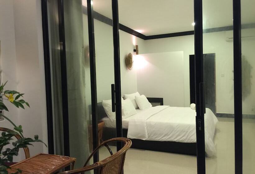 スーペリアールーム, Sofinny Motel