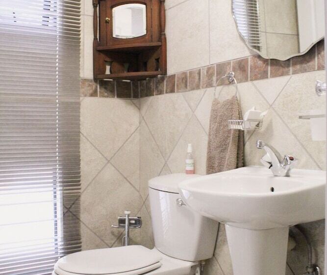 Семейный Номер, Vineyard On The Hill Guest House
