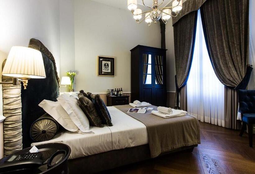 اتاق لوکس, Palazzo Roselli Cecconi