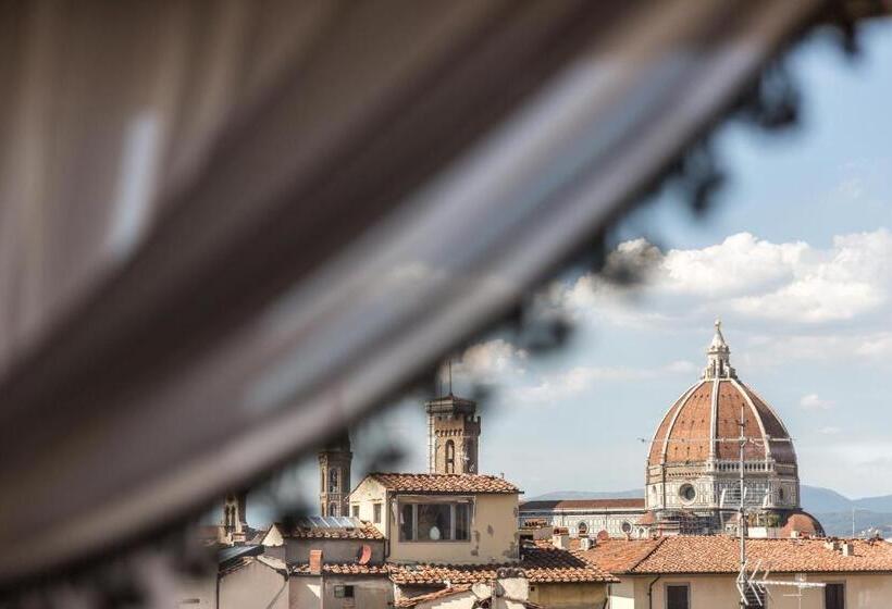 سوییت, Palazzo Roselli Cecconi