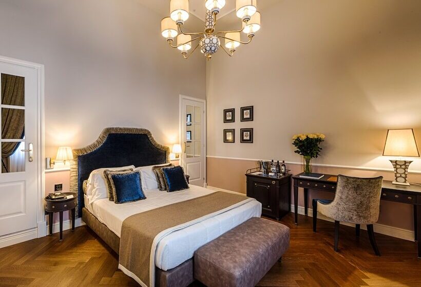 سوییت, Palazzo Roselli Cecconi