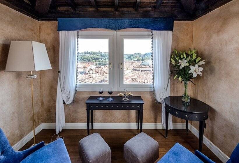 سوییت, Palazzo Roselli Cecconi