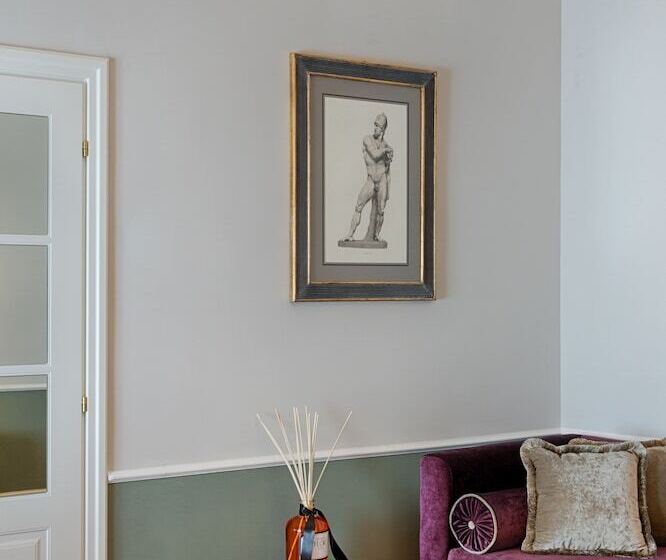 اتاق اجرایی, Palazzo Roselli Cecconi