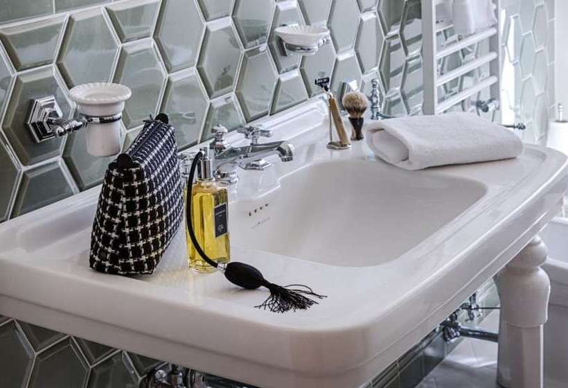 اتاق اجرایی, Palazzo Roselli Cecconi