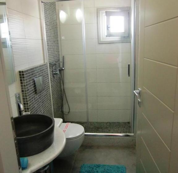 Chambre Deluxe, Platia