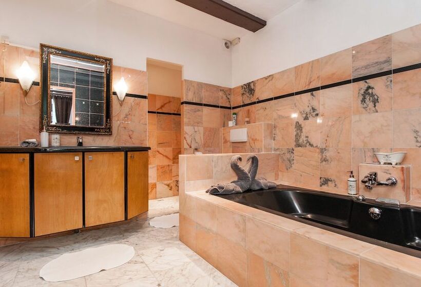 اتاق لوکس, Crown Guesthouse Amsterdam