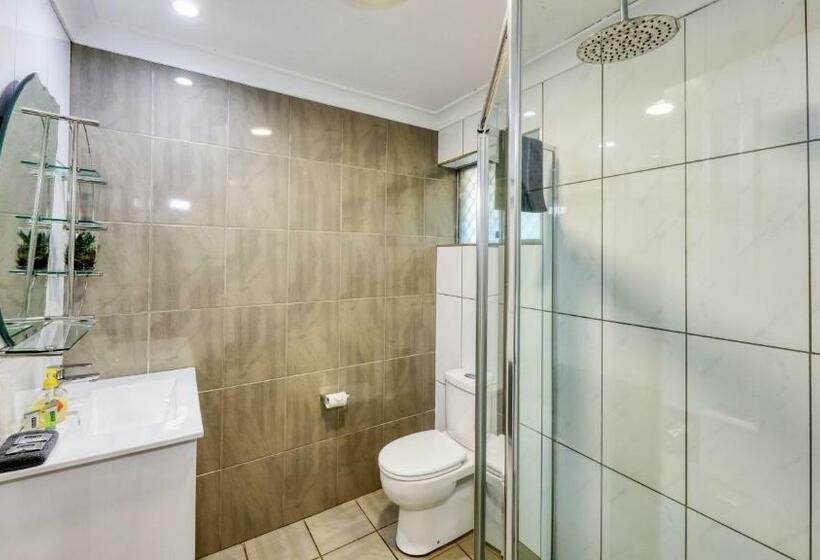 اتاق استاندارد, Country Leisure Motor Inn