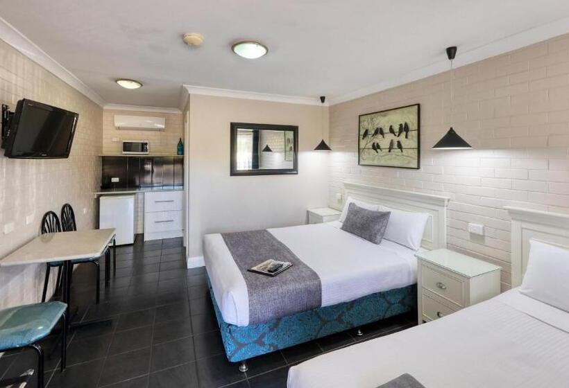 اتاق خانوادگی, Country Leisure Motor Inn