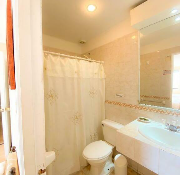 غرفة قياسية فردية, Londres La Serena