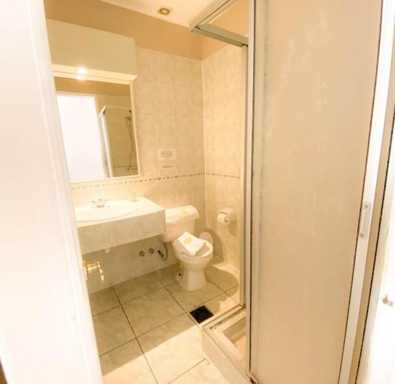 Номер Стандарт, Londres La Serena