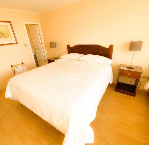 غرفة قياسية رباعية, Londres La Serena