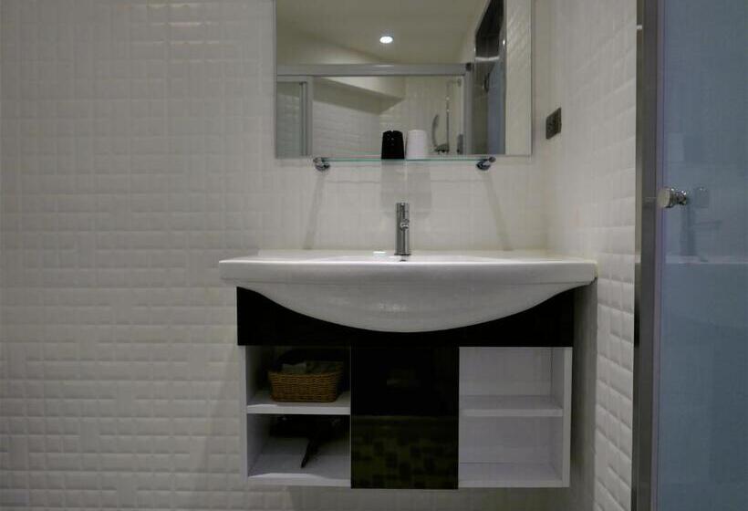 اتاق لوکس خانوادگی, 泊居旅店二館 Oursinn Hotel 2