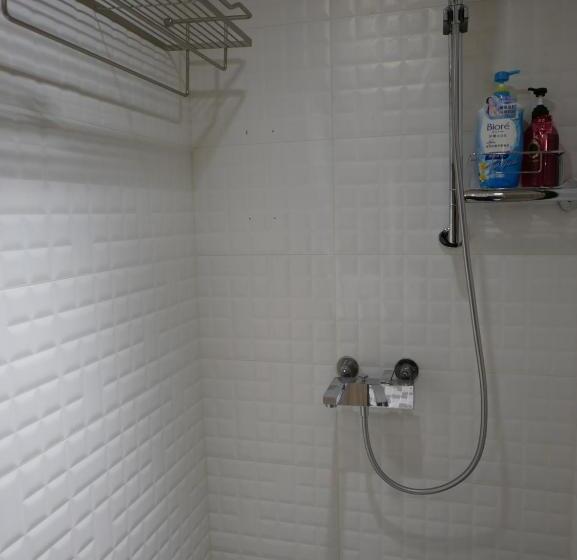 اتاق استاندارد یک تخته با سرویس بهداشتی مشترک, 泊居旅店二館 Oursinn Hotel 2