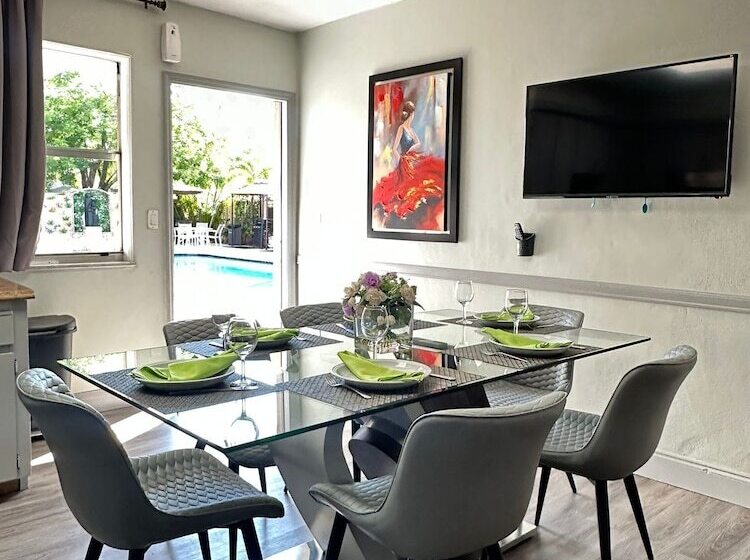 패밀리 아파트, Sheridan Suites Apartments