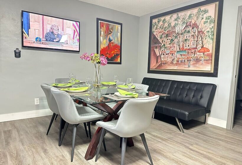 家庭公寓, Sheridan Suites Apartments