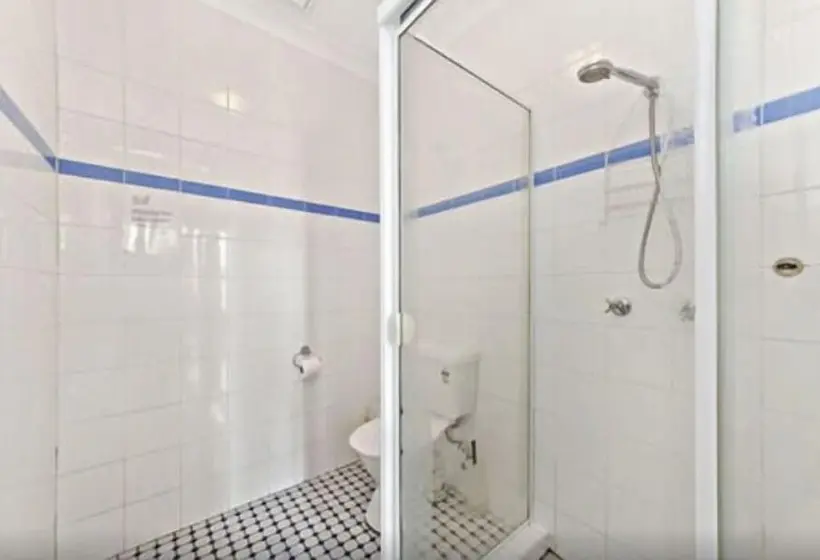 Standard Yhden Hengen Huone Jaettu Kylpyhuone, Sinclairs City Hostel