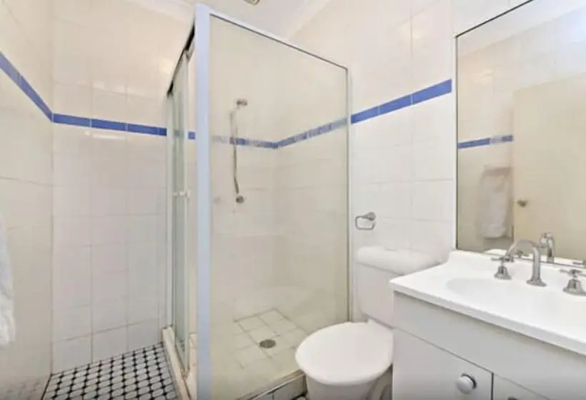 Standard Yhden Hengen Huone Jaettu Kylpyhuone, Sinclairs City Hostel