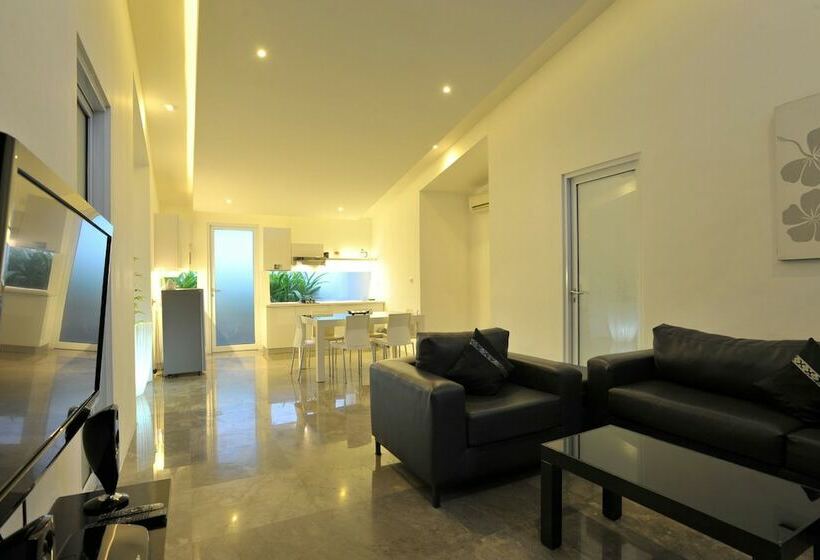 דירת 2 חדרי שינה עם נוף לבריכה, Bali Yarra Villas  Seminyak