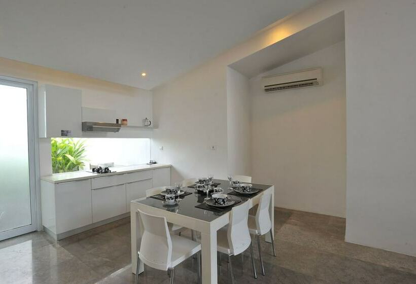 דירת 2 חדרי שינה עם נוף לבריכה, Bali Yarra Villas  Seminyak