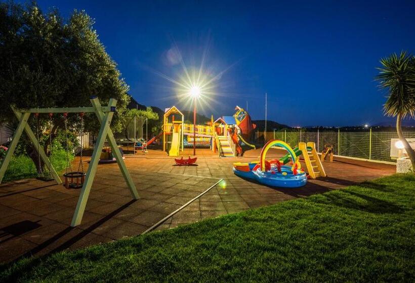 דירת שני חדרים, Paradisio Baby & Kinder