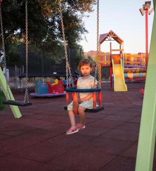 דירת שני חדרים, Paradisio Baby & Kinder