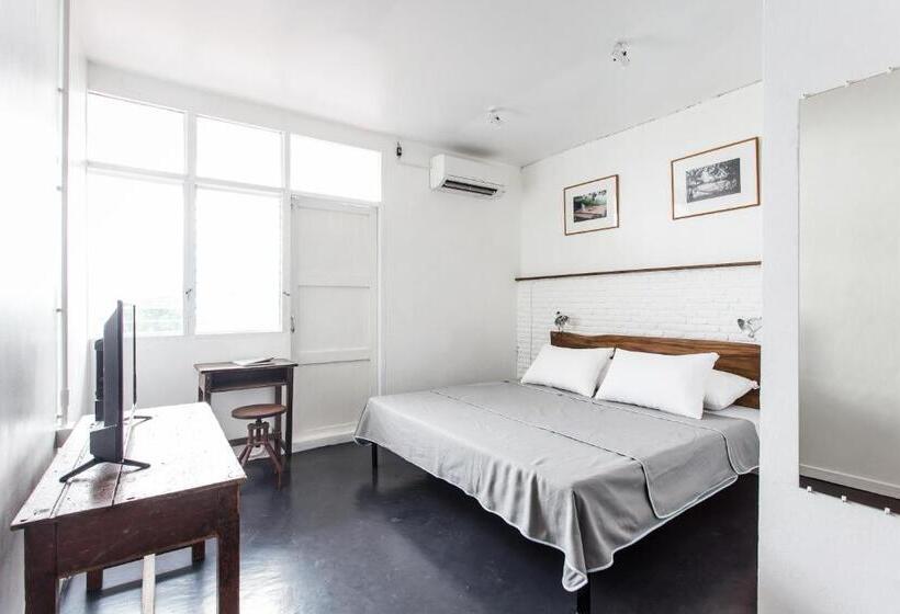 غرفة قياسية مزوَّدة بشُرفة, Stockhome Hostel Ayutthaya