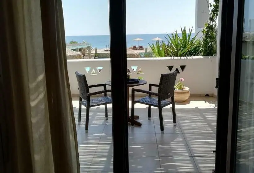 استودیوی استاندارد با چشم‌انداز دریا, Vina Beach