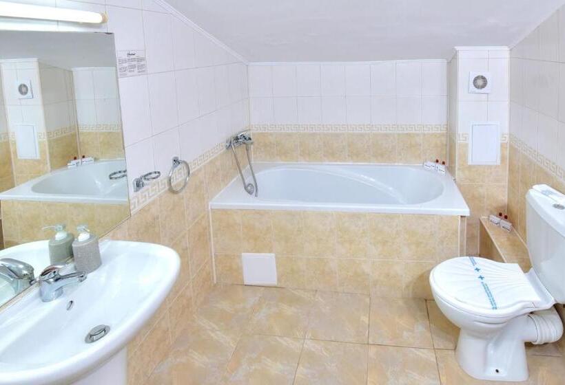 جناح, Diva Hotel & Thermal Pool