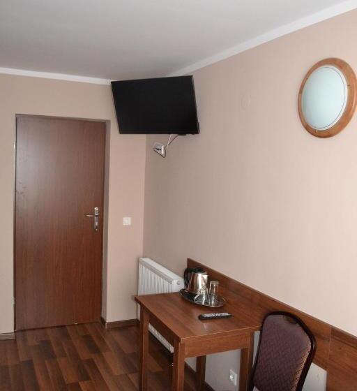 スタンダードシングルルーム, Ik Karter